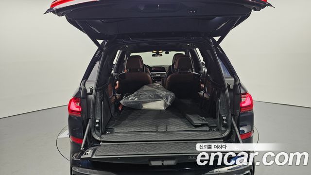 BMW X7 2022 — photo 25
