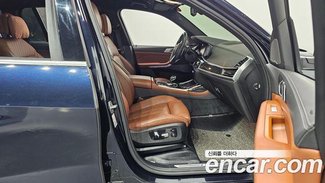 BMW X7 2022 — photo 16