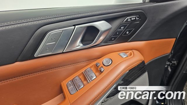 BMW X7 2022 — photo 28