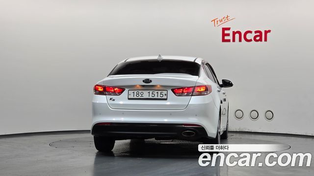 Kia K5 2017 — photo 4