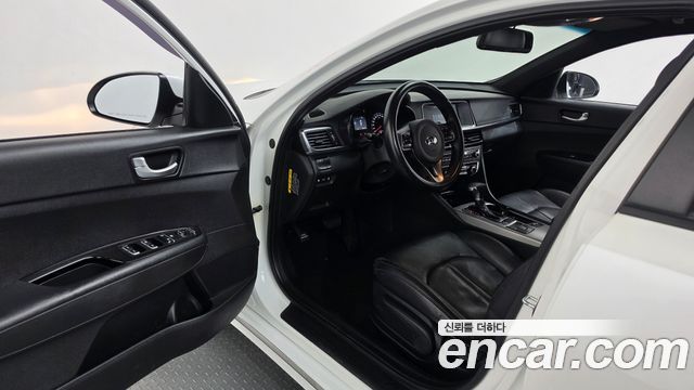 Kia K5 2017 — photo 10