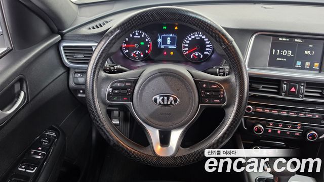 Kia K5 2017 — photo 13