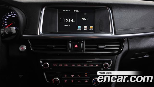 Kia K5 2017 — photo 14