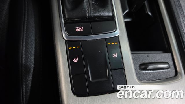 Kia K5 2017 — photo 18