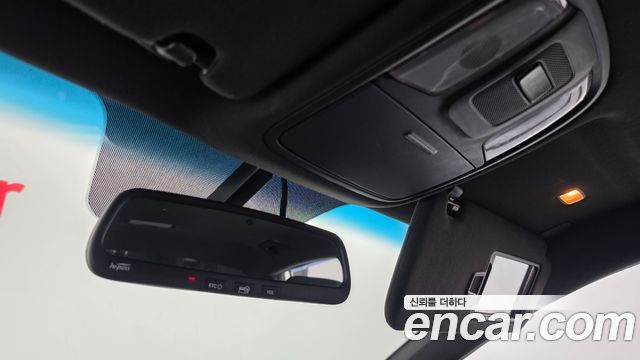 Kia K5 2017 — photo 19