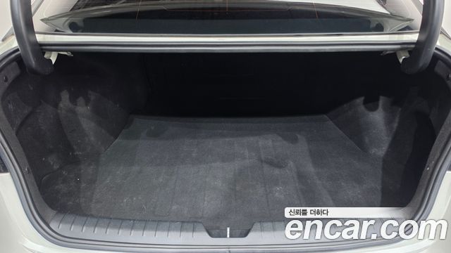 Kia K5 2017 — photo 20