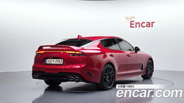 Kia Stinger 2021 — photo 2