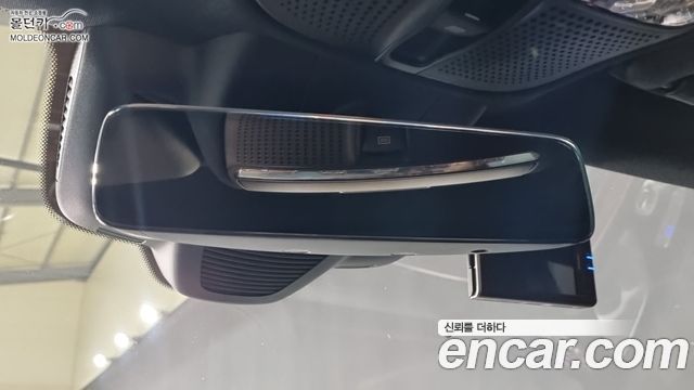 Mercedes-Benz CLS-Class 2022 — photo 13