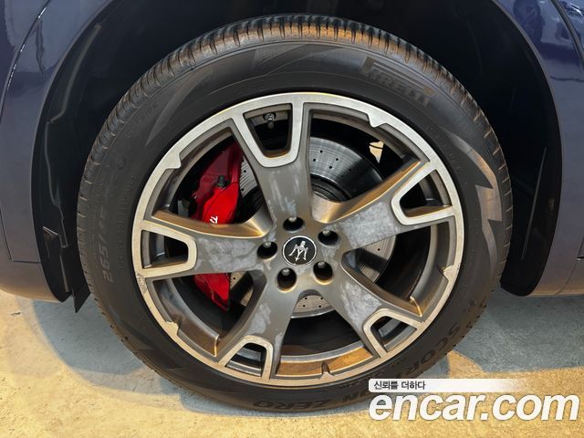 Maserati Levante 2020 — photo 5