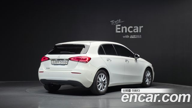 Mercedes-Benz A-Class 2020 — photo 2
