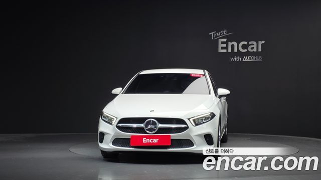 Mercedes-Benz A-Class 2020 — photo 3