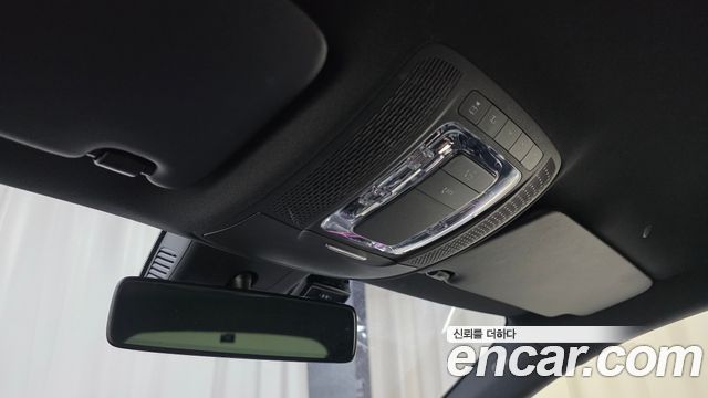 Mercedes-Benz A-Class 2020 — photo 24