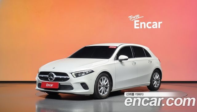 Mercedes-Benz A-Class 2020 — photo 1