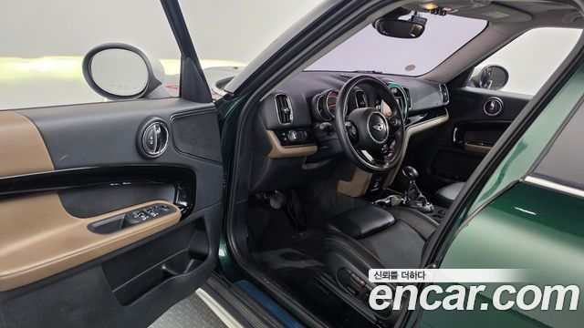 Mini Countryman 2017 — photo 10