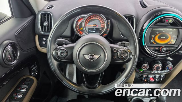 Mini Countryman 2017 — photo 13