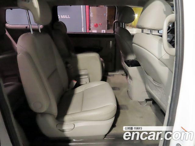 Kia Canival 2018 — photo 9