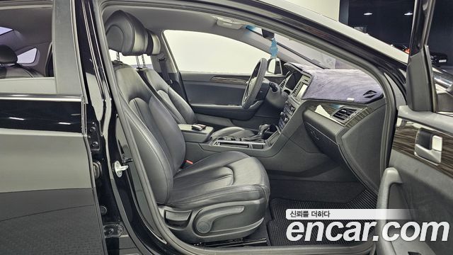 Hyundai Sonata 2015 — photo 17