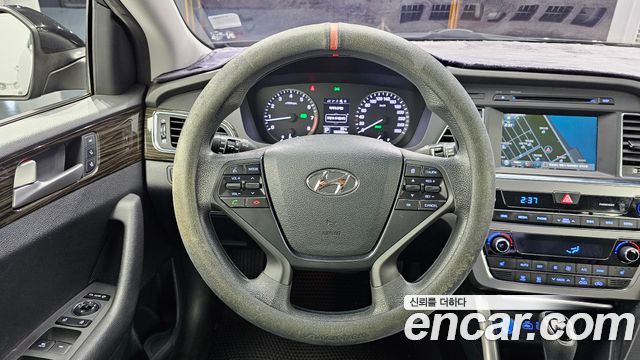 Hyundai Sonata 2015 — photo 19