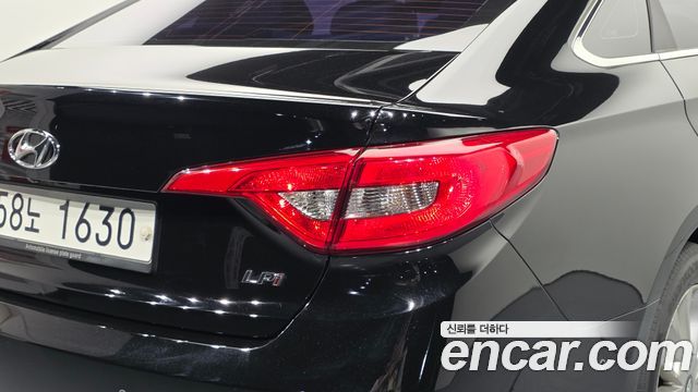Hyundai Sonata 2015 — photo 9