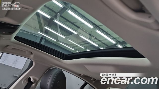 BMW 5-Series 2019 — photo 14
