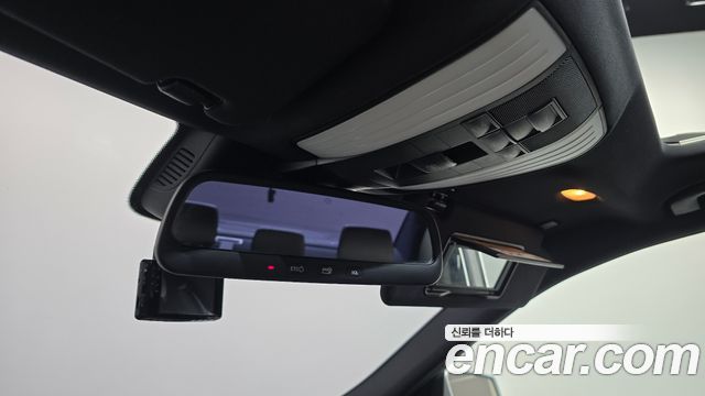 Mercedes-Benz E-Class 2014 — photo 15