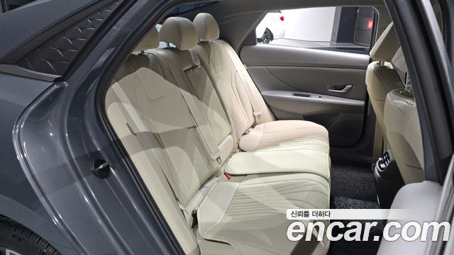 Hyundai AVANTE 2026 — photo 17