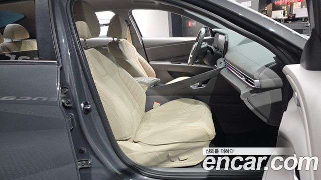 Hyundai AVANTE 2026 — photo 18
