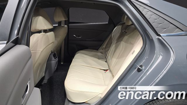 Hyundai AVANTE 2026 — photo 16
