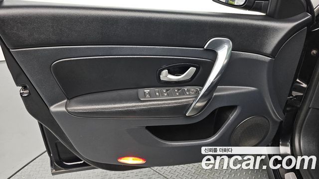 Renault Korea SM5  2011 — photo 14