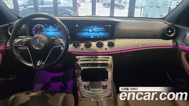 Mercedes-Benz E-Class 2022 — photo 7