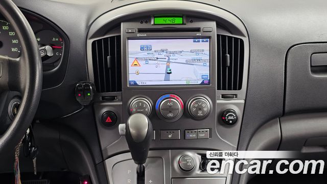 Hyundai Starex 2015 — photo 19