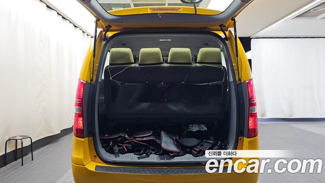 Hyundai Starex 2015 — photo 23