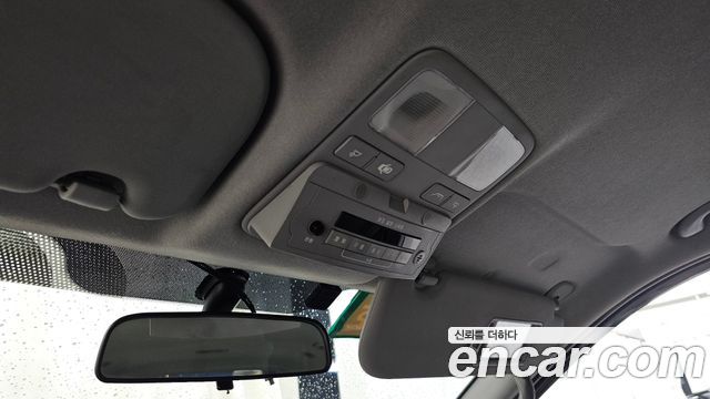 Hyundai Starex 2015 — photo 26