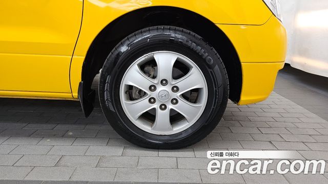 Hyundai Starex 2015 — photo 7