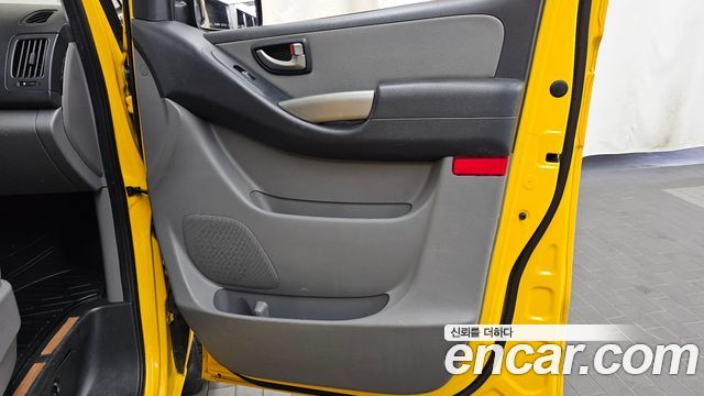 Hyundai Starex 2015 — photo 15