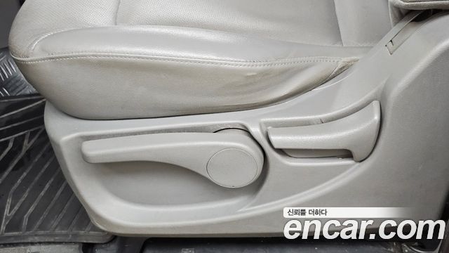 Hyundai Starex 2015 — photo 31