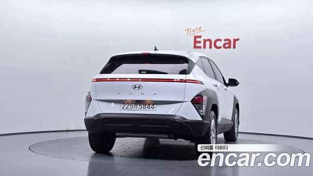 Hyundai Kona 2023 — photo 4