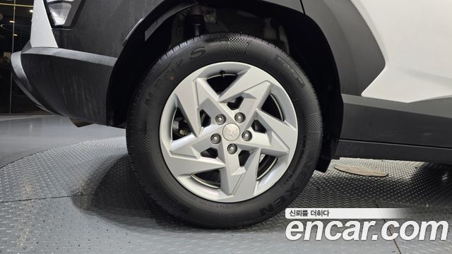 Hyundai Kona 2023 — photo 5