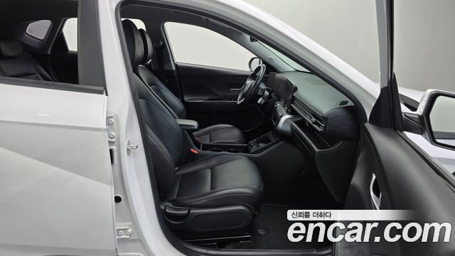 Hyundai Kona 2023 — photo 17