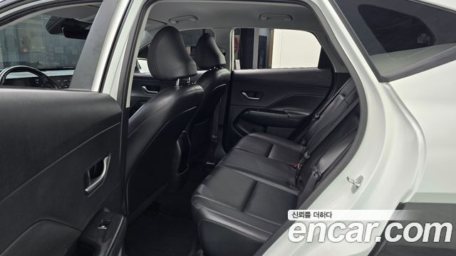 Hyundai Kona 2023 — photo 18