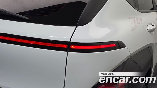 Hyundai Kona 2023 — photo 9