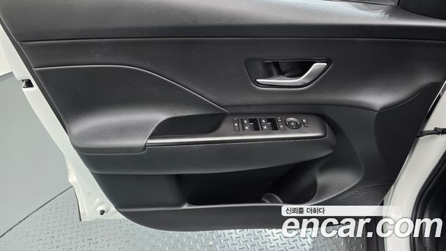 Hyundai Kona 2023 — photo 14