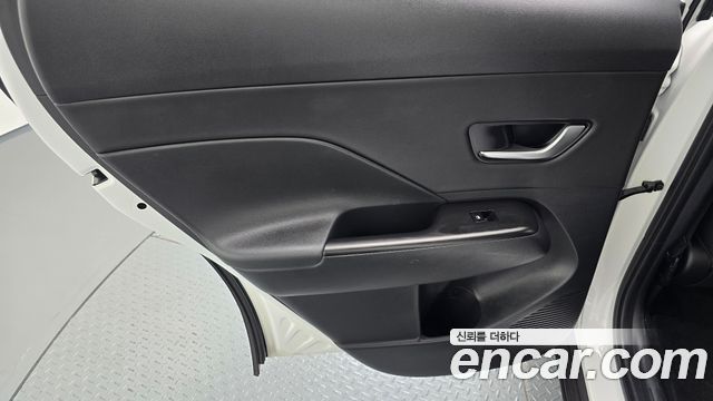 Hyundai Kona 2023 — photo 15