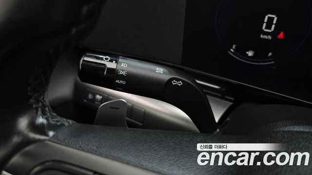 Hyundai Kona 2023 — photo 27