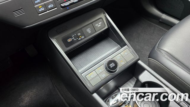 Hyundai Kona 2023 — photo 28