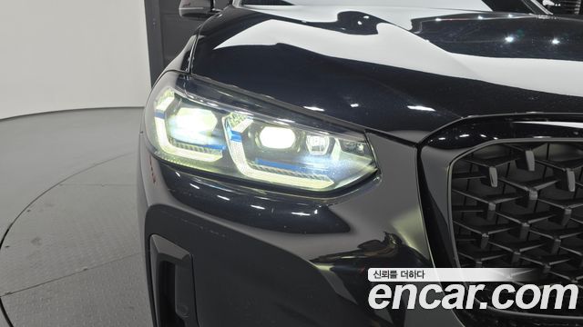BMW X4 2023 — photo 8