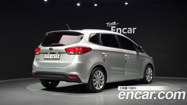 Kia Carens 2015 — photo 2