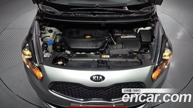 Kia Carens 2015 — photo 6