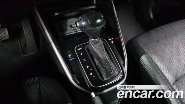 Kia Carens 2015 — photo 12