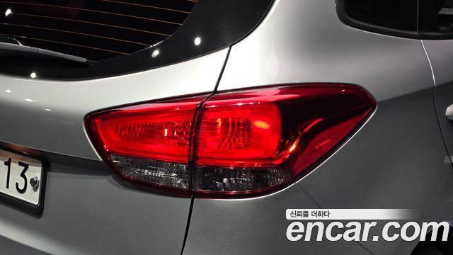 Kia Carens 2015 — photo 9